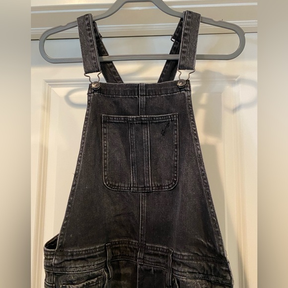 AMERICAN EAGLE Black DISTRESSED Denim OVERALLS - Picture 4 of 6